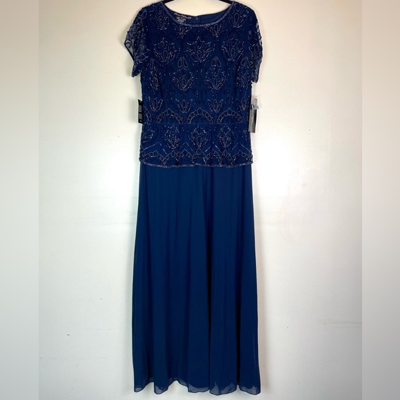 Pisarro Nights Beaded Navy Blue Gown Mesh Short sleeve. Size 12 - Picture 2 of 10